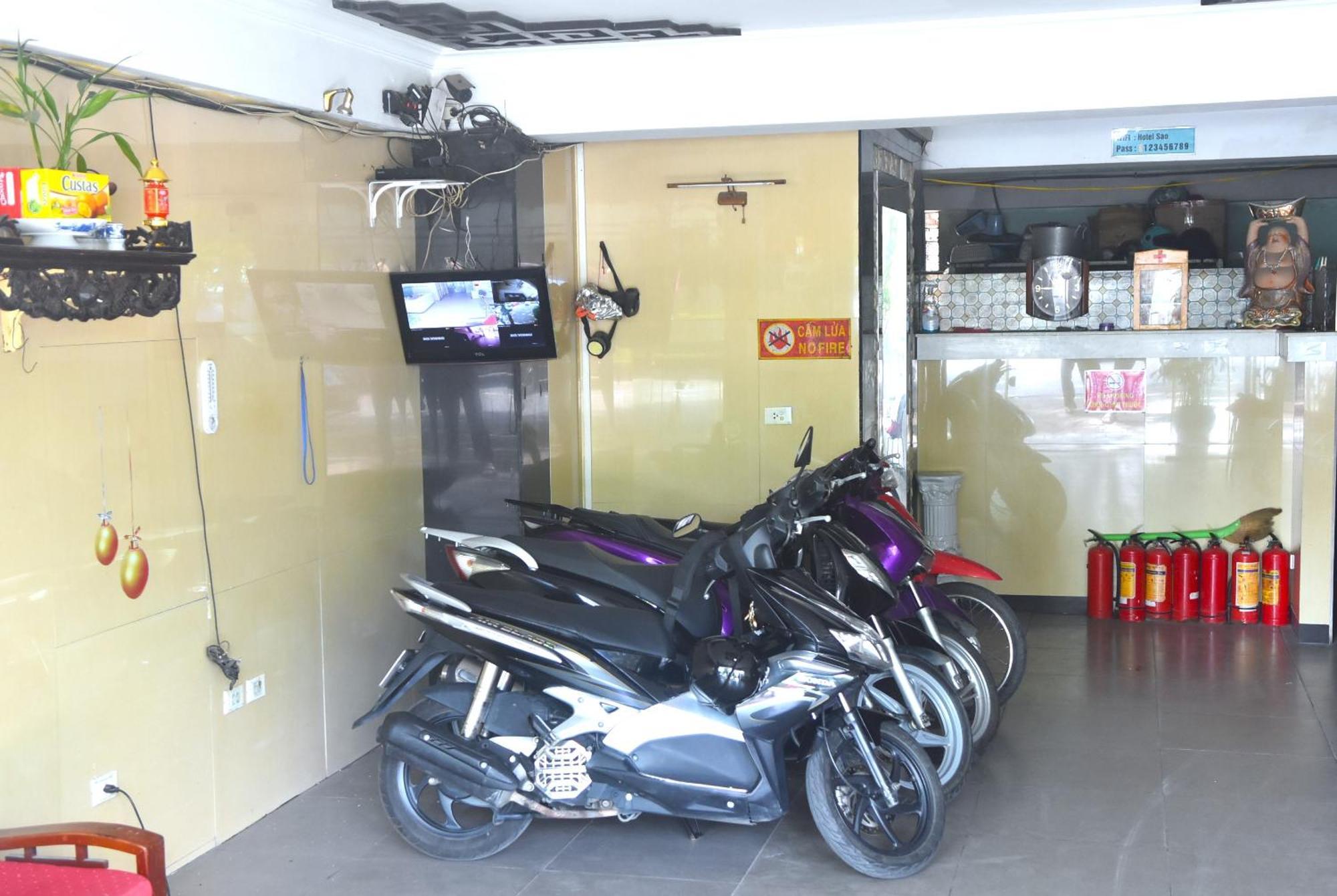 Sao Hotel Nguyen Ngoc Vu Hanoi Exterior foto